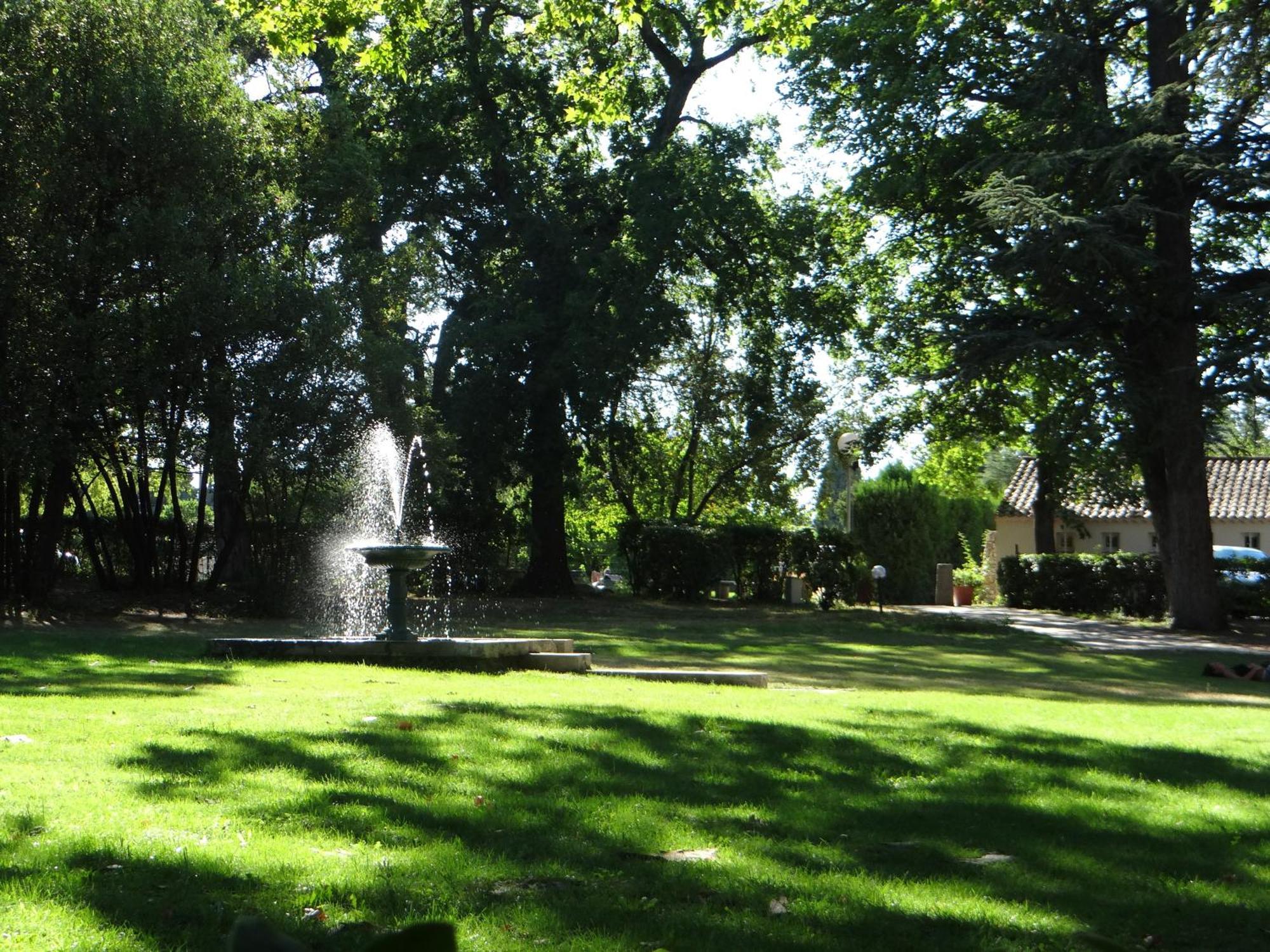 Domaine Du Val De Ceze Hotel Bagnols-sur-Cèze